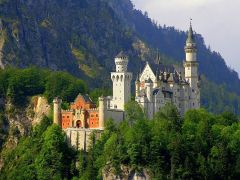 Schloß Neuschwanstein. Bildquelle: Wikimedia Commons. Autor: Cezary Piwowarski.